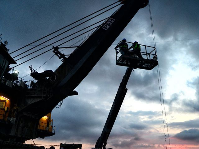 Reparación extraordinaria programada de pala gigante