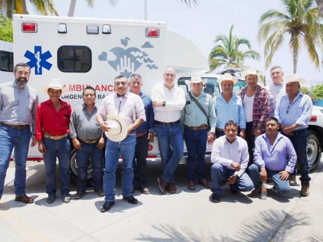 PColorada dona una ambulancia