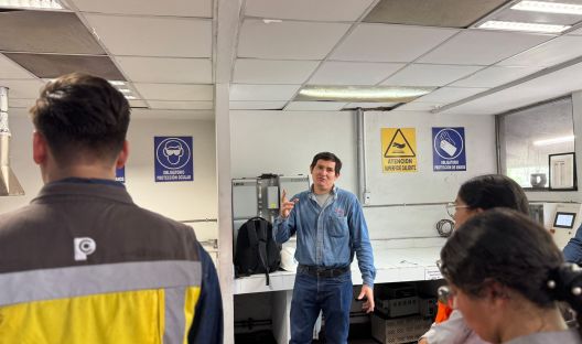 FOTO 7 FOTO 7